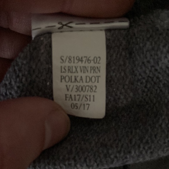 Old Navy Sweater - Picture 7 of 7